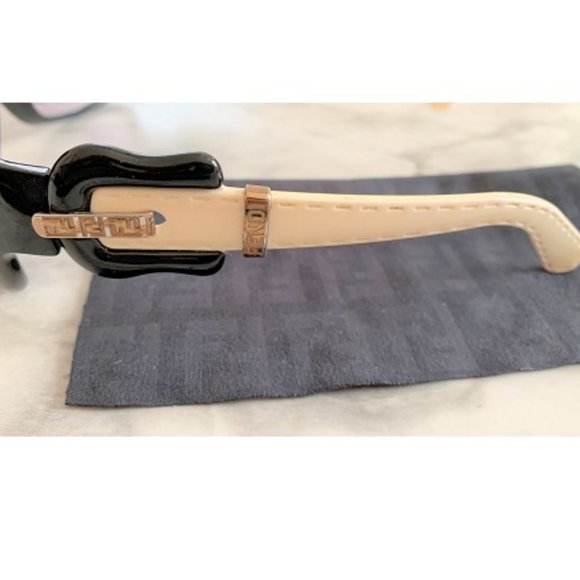 Fendi sunglasses with dust cloth and case - Picture 2 of 10